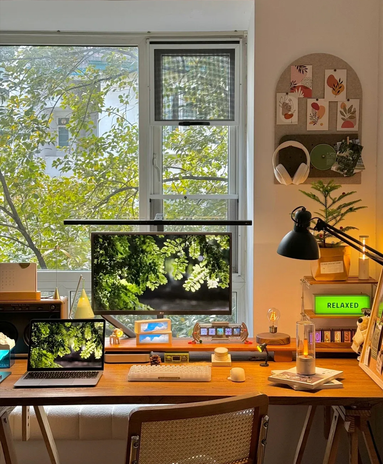 Why Your Home Office Shouldn’t Feel Like the Office | PinShop